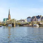 فندق Avani Frankfurt فرانكفورت