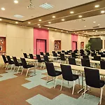 Avani Frankfurt فندق 4*