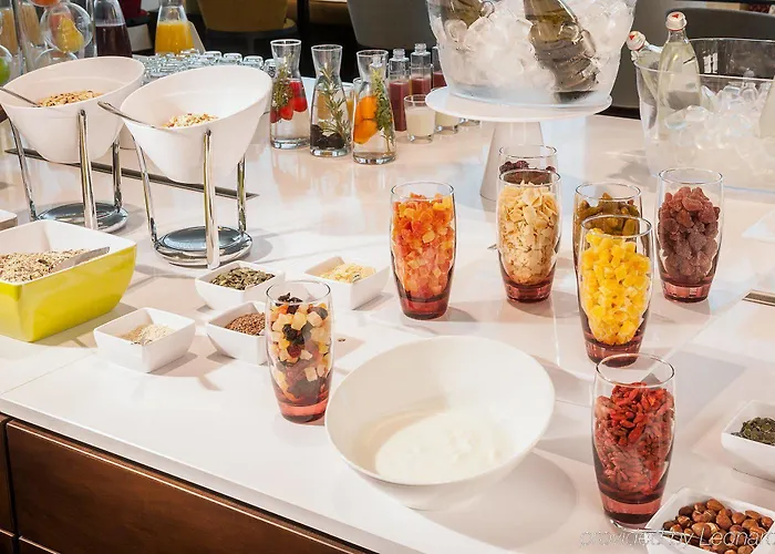 Otel Avani Frankfurt 4*