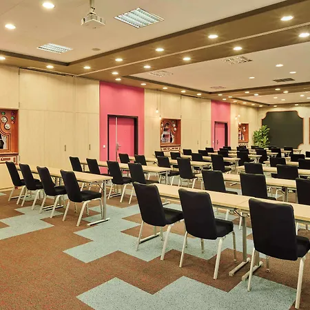 Avani Frankfurt Отель 4*