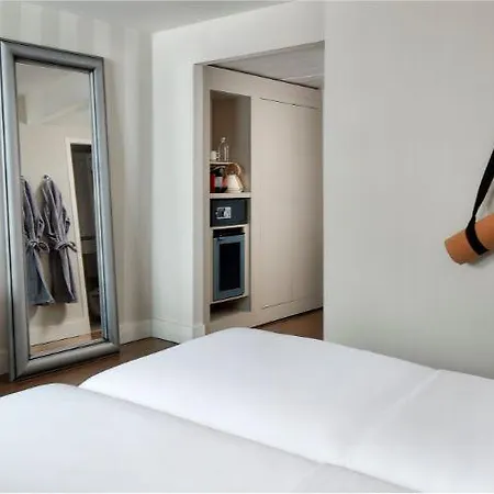 Avani Frankfurt 酒店 4*